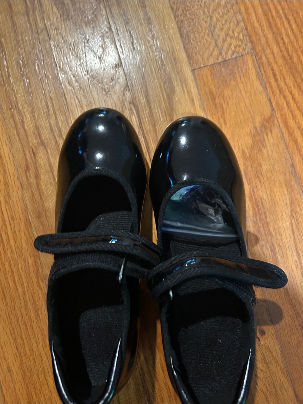 Kids Black Patent Mary Jane Shoes with Hook-and-Loop Strap size 1.5 black tap